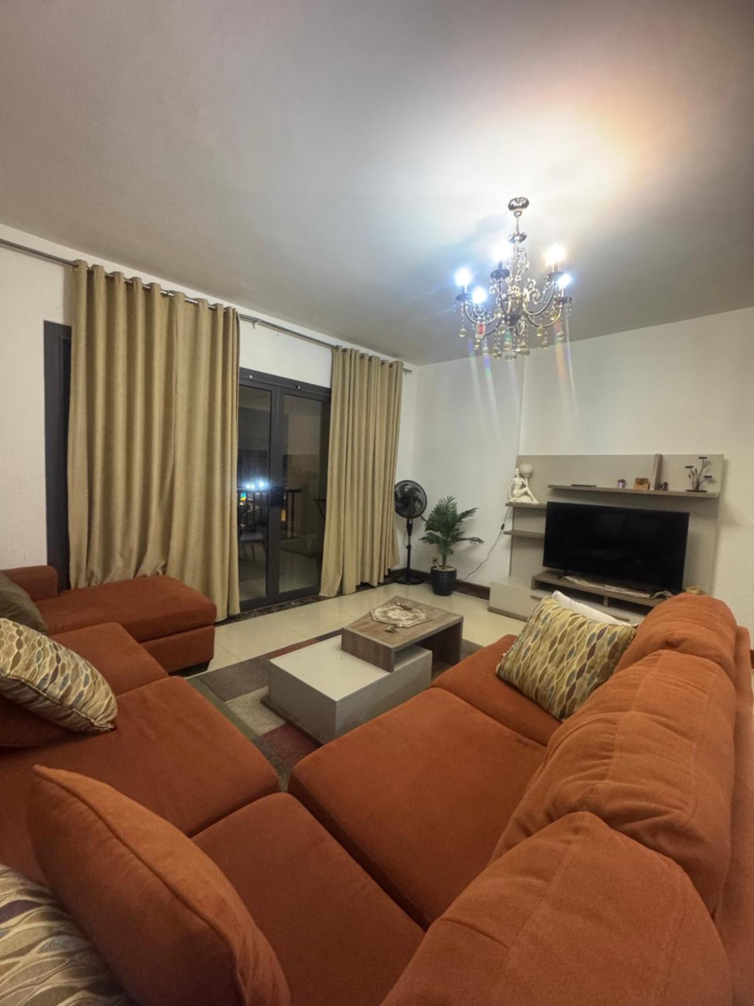 Apartment Elegant With Balcony View And Pool Access